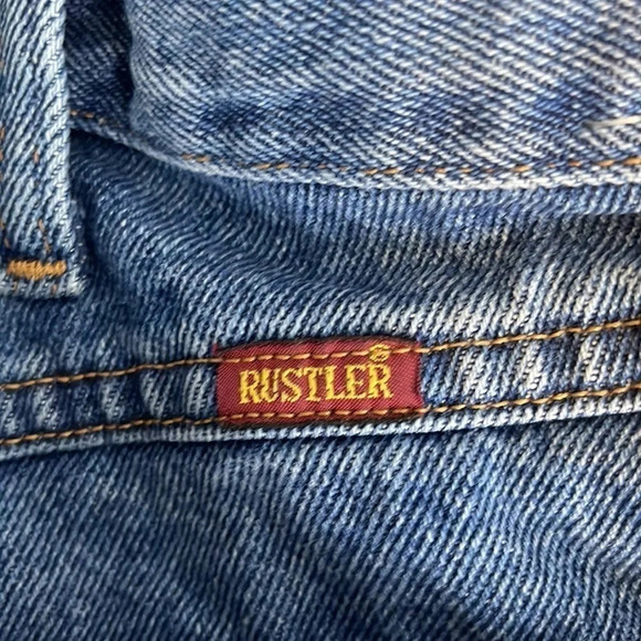RUSTLER Upcycled Cutoff Jean Shorts Blue Mid Wash Denim Distressed Size 34 - Picture 6 of 10